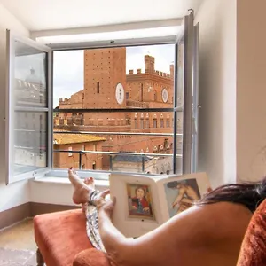 Apartment Palazzo Chigi Zondadari